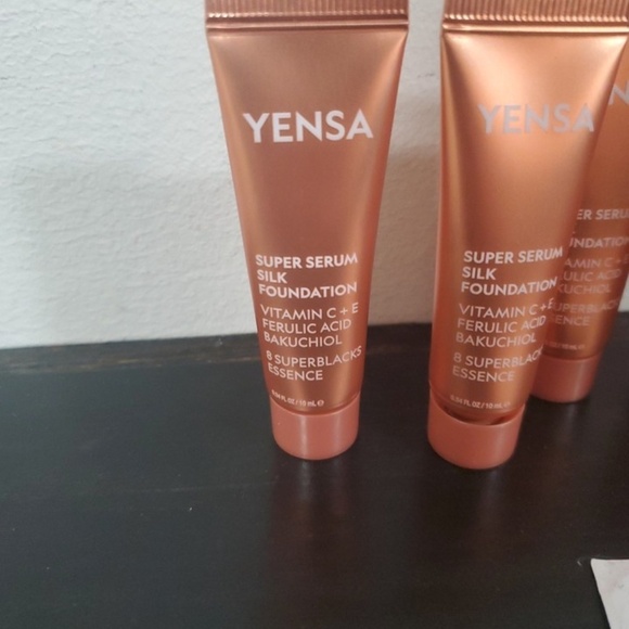 YENSA BEAUTY Super Serum Silk Foundation Light 1, 0.34oz x3 - Picture 4 of 5